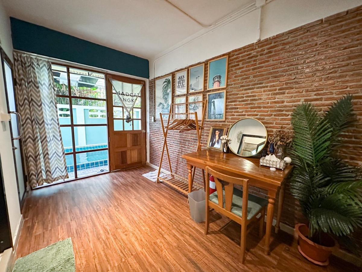 T-House Bkk 2Floors Near Bts With Swimming Pool And Free Wifi Banguecoque Exterior foto